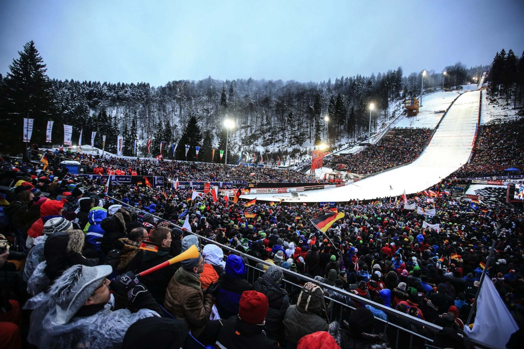 Bender Tribünen, Bühnen und Stadien für Sport Veranstaltungen Events518
